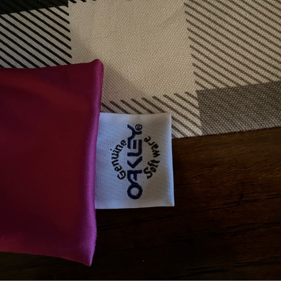 Kids lime green REAL Oakley sunglasses! Xxs never been worn! Brand new - Picture 7 of 14